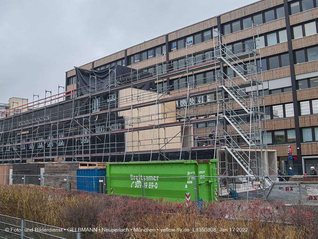 18.01.2022 - Baustelle zur Montessori Schule im Plettzentrum Neuperlach